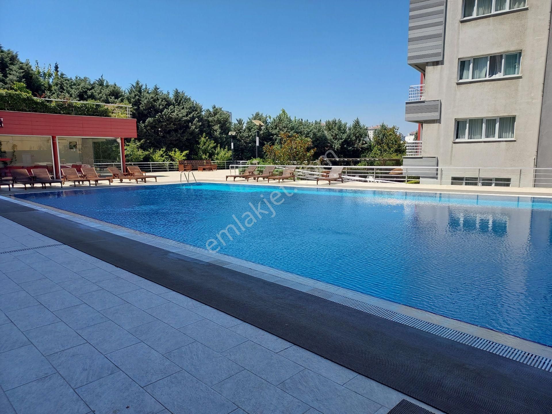 Elitist Park Satılık 2+1 Açık Mutfak Boş Havuz Cepheli Net 75 M²