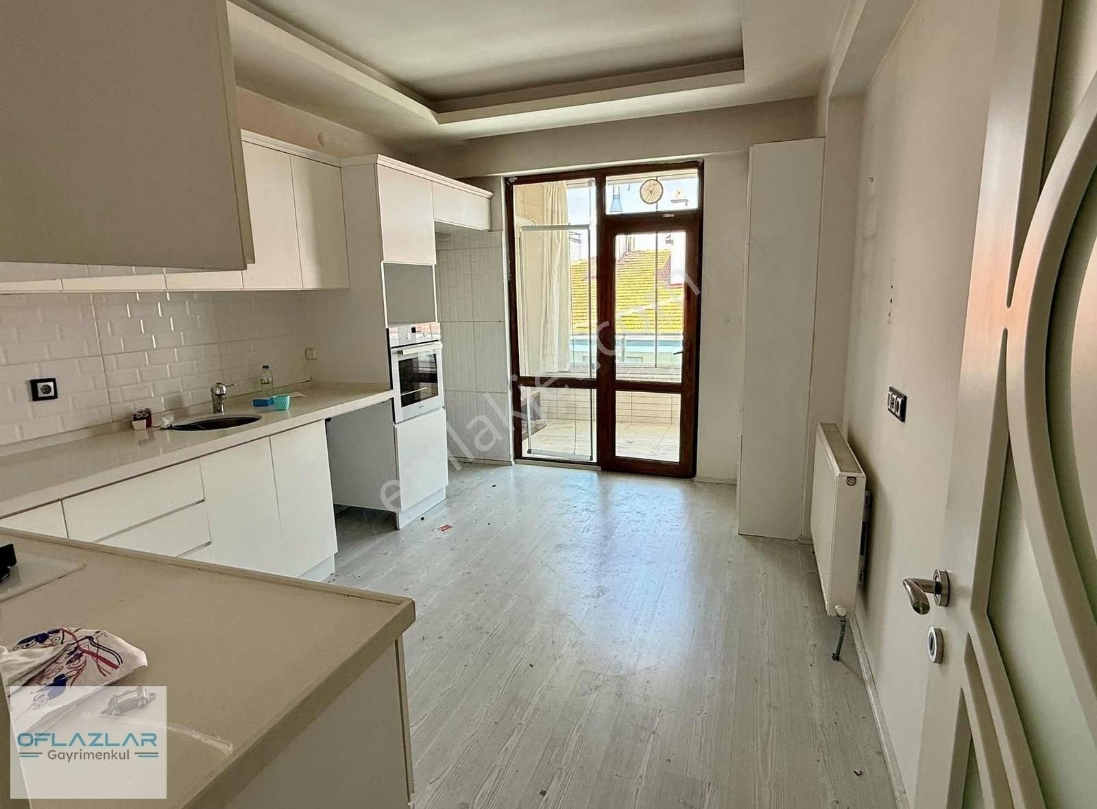 Oflazlar'dan Keçeciler Caddesi Üzeri Satılık 3+1 Daire