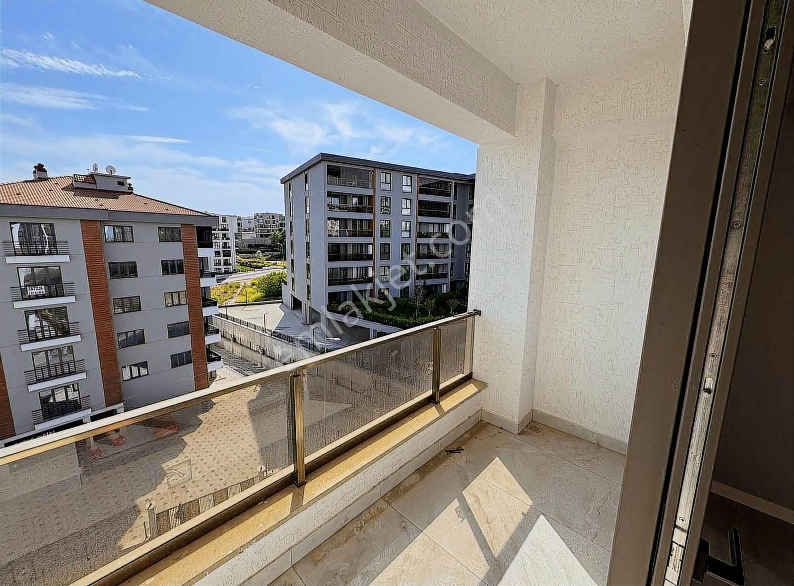 Karakaş Bey Gayrimenkulden 3.5+1 Giyinme Odalı Fırsat Satılık - Görsel 17