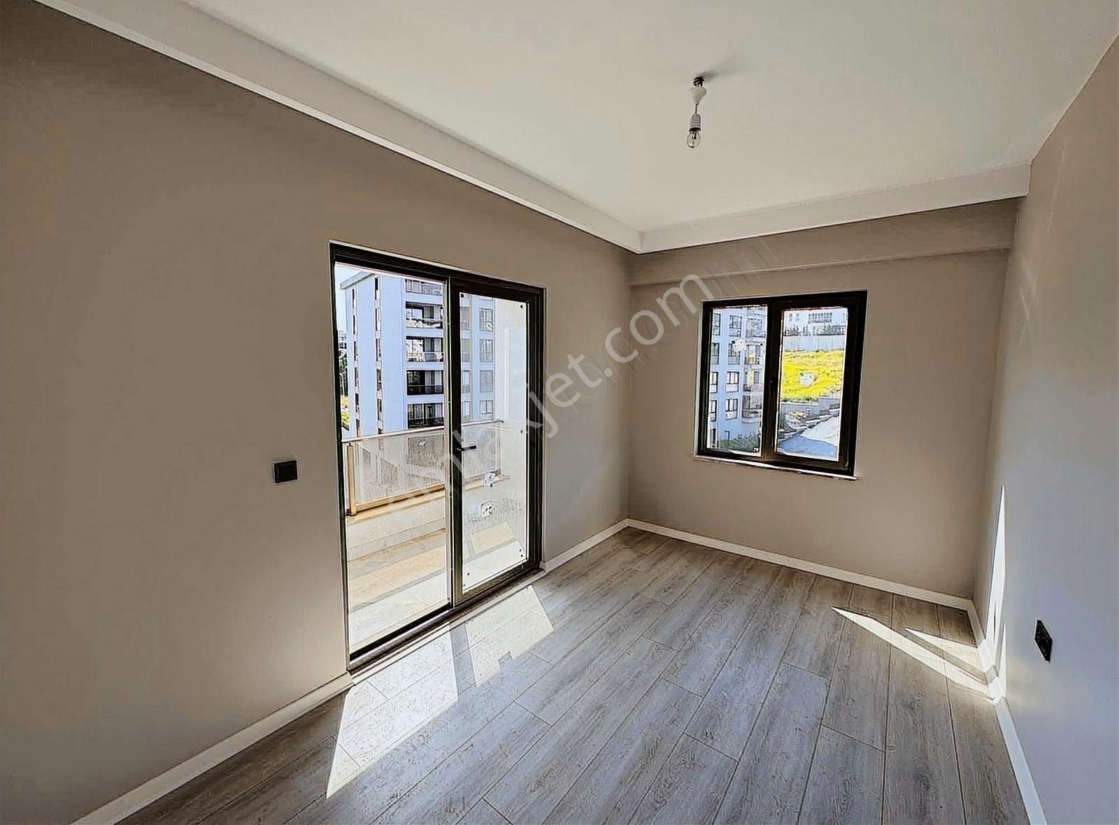 Karakaş Bey Gayrimenkulden 3.5+1 Giyinme Odalı Fırsat Satılık - Görsel 16