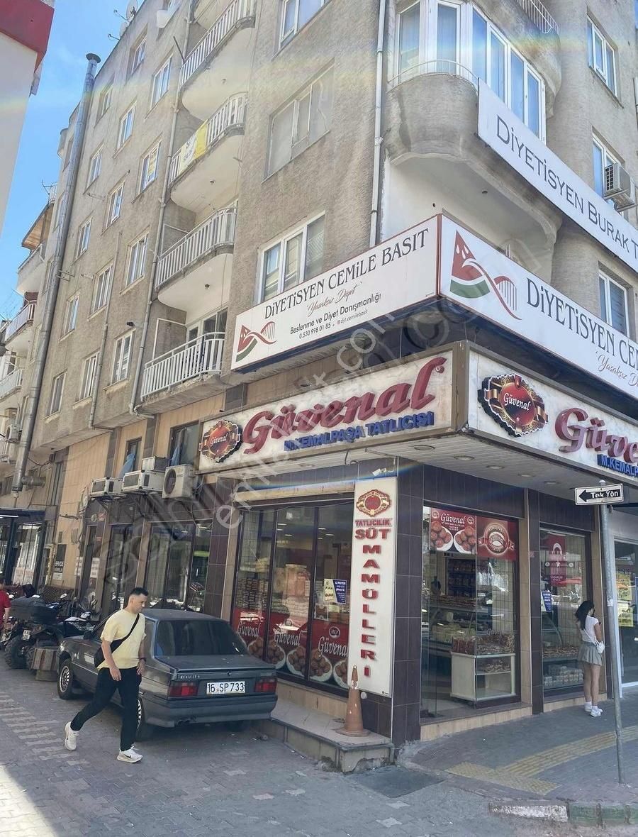 Podyum Gayrimenkul'den Mustafakemalpaşa Şehir Merkezinde Daire
