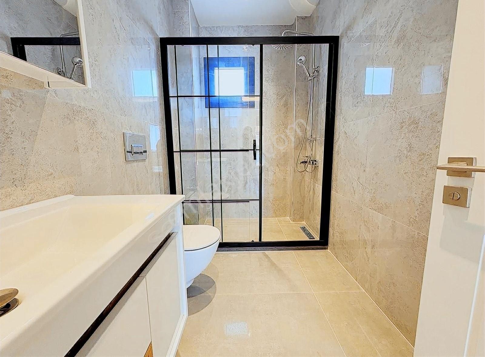 Gümüşlük Koyunbaba'da Sahile Yakın Bahçeli Lüks Villa - Görsel 17
