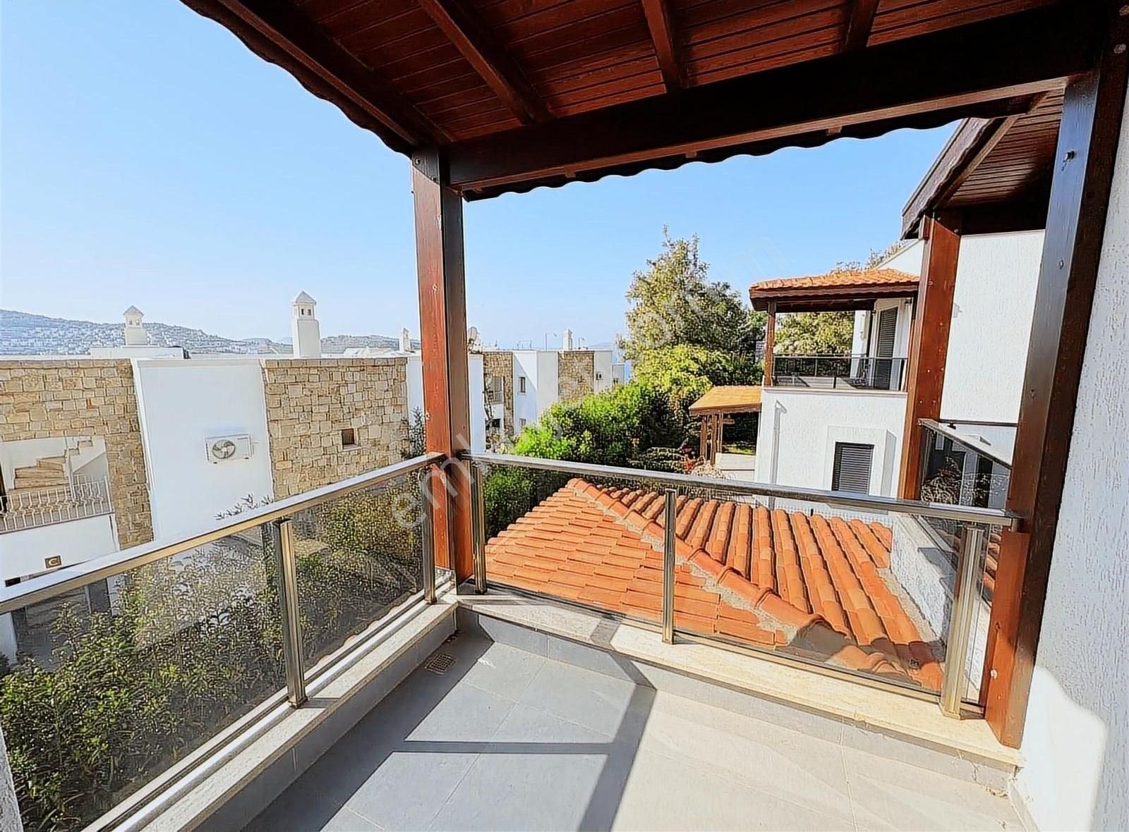 Gümüşlük Koyunbaba'da Sahile Yakın Bahçeli Lüks Villa - Görsel 5
