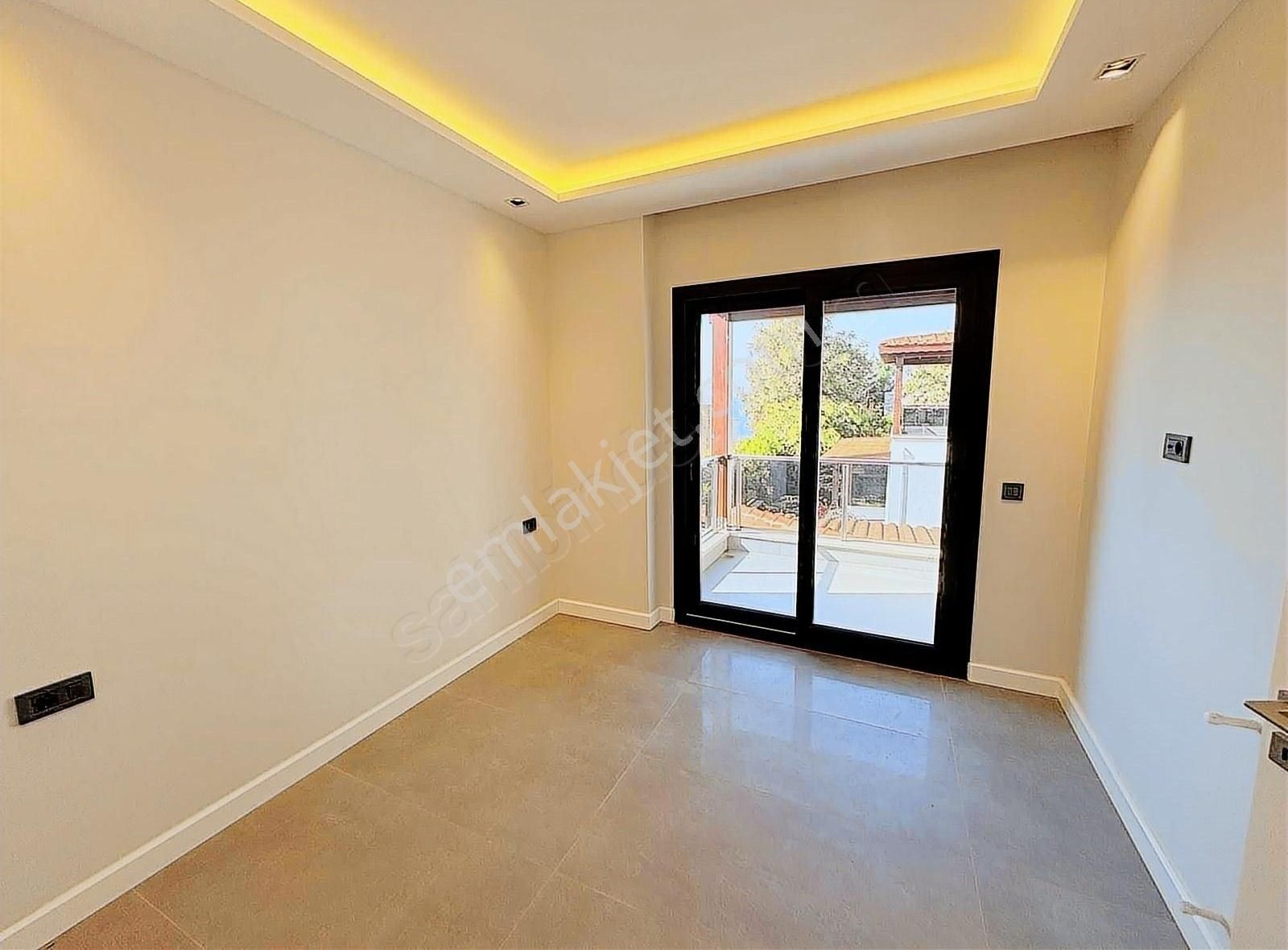 Gümüşlük Koyunbaba'da Sahile Yakın Bahçeli Lüks Villa - Görsel 9