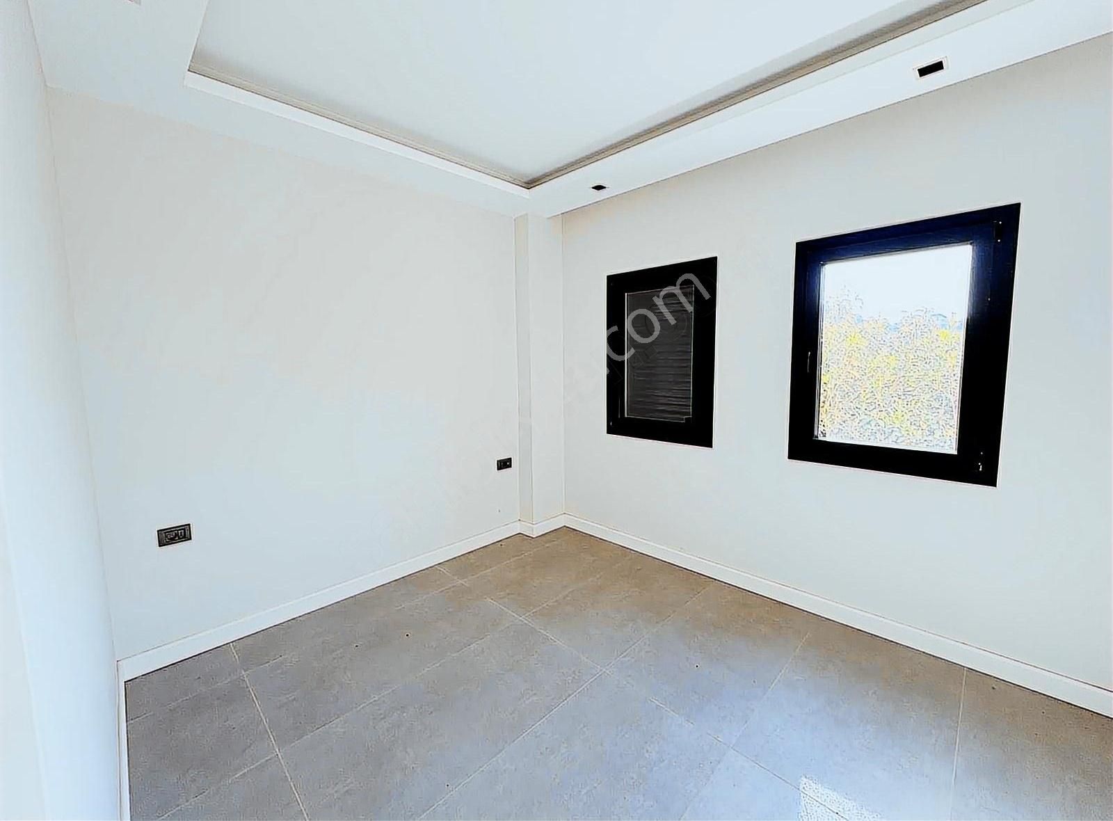 Gümüşlük Koyunbaba'da Sahile Yakın Bahçeli Lüks Villa - Görsel 12