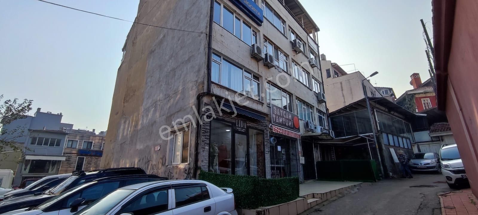 Milyarder Gayrimenkulden Bursa Osmangazi Alamescit – Tarihi Uzun Çarşı Yanı Satılık 2 Depo