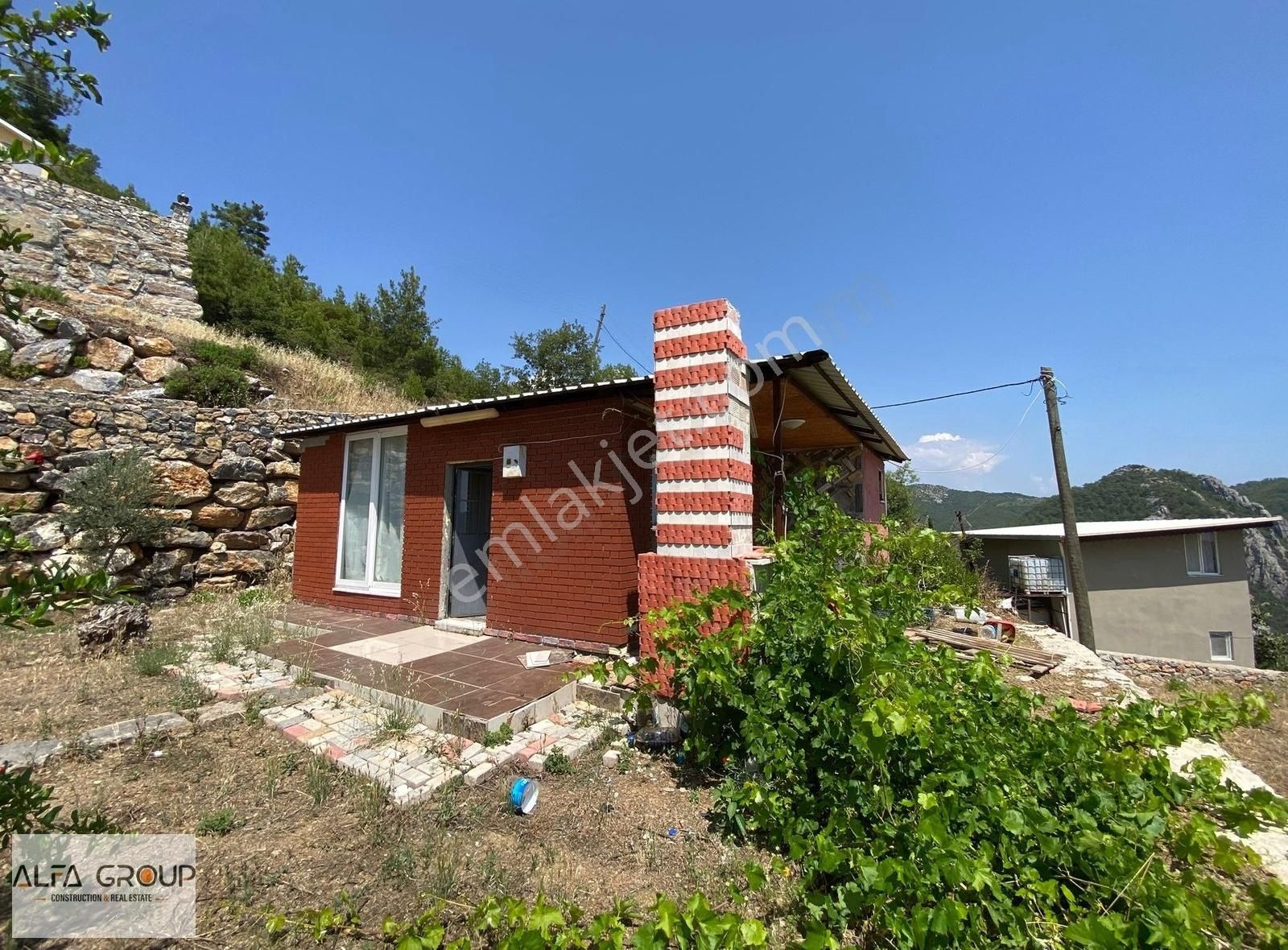 Çamlıcada Kurulu Düzen 2.400m² Parsel