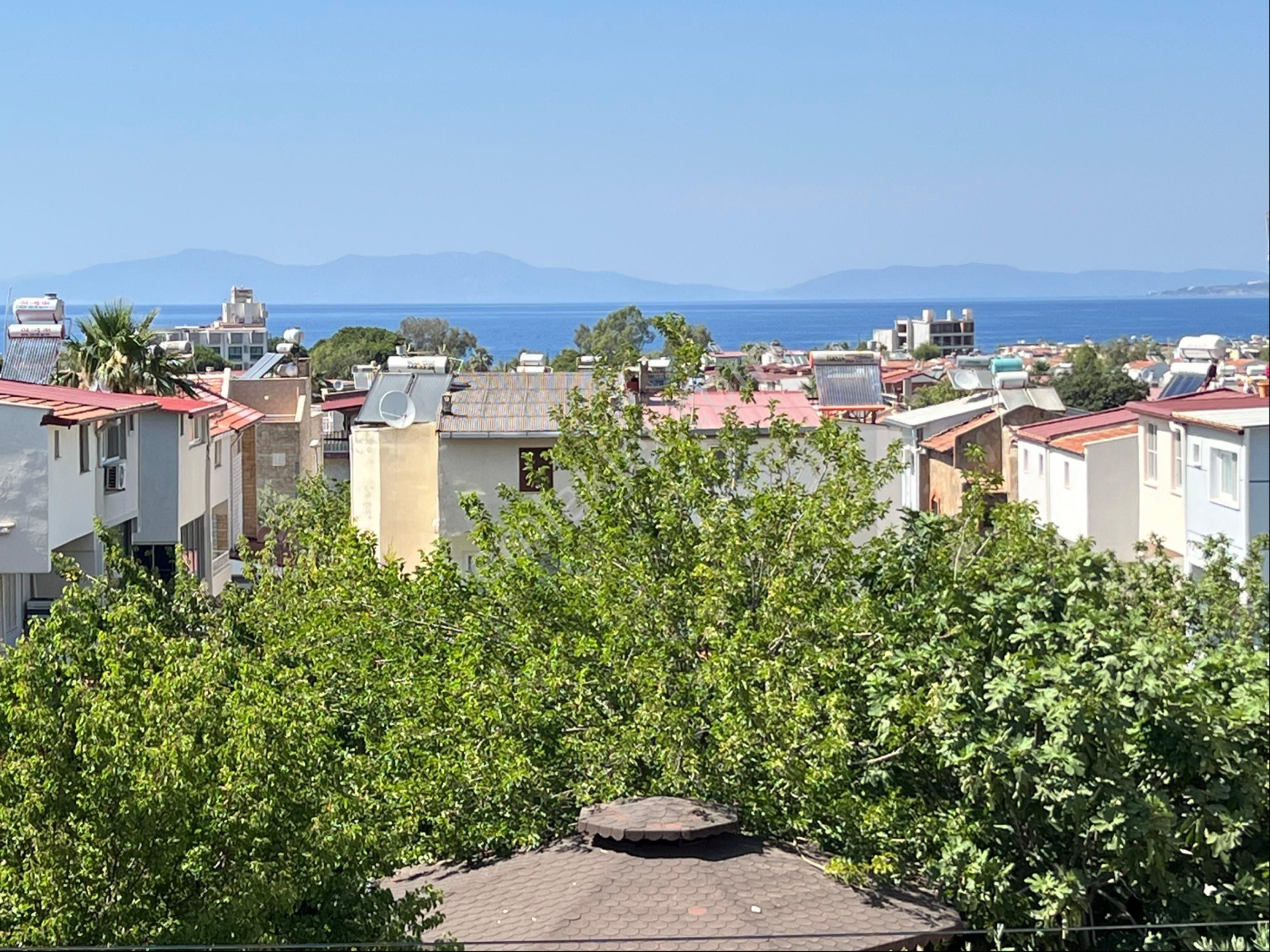 Aydın Kuşadası Güzelçamlı Kiralık Denize 650m 4+1 Yazlık Villa
