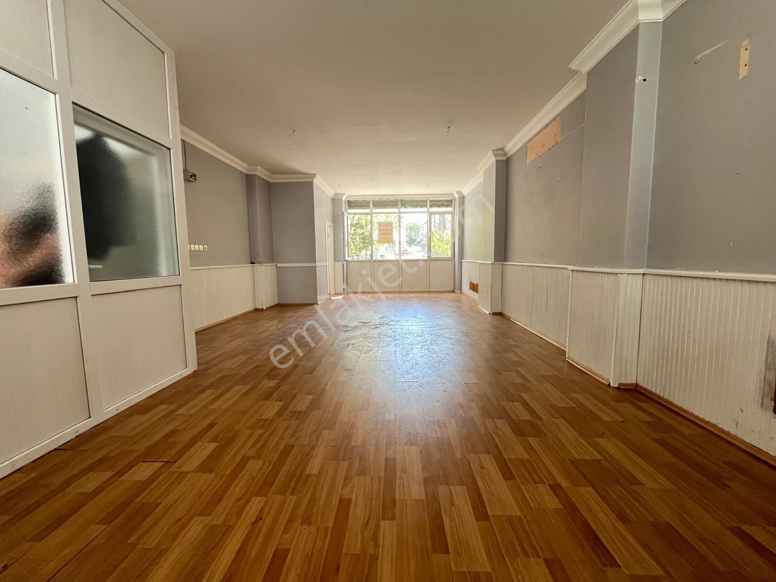 Loft Tan Fevziçakmak Mh. 180m2 Kiralık Masrafsız Bodrumlu Dükkan