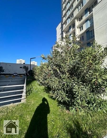 Özyurtlar Ncity Esenyurt Sitesinde Satılık 2+1 Manzaralı Daire