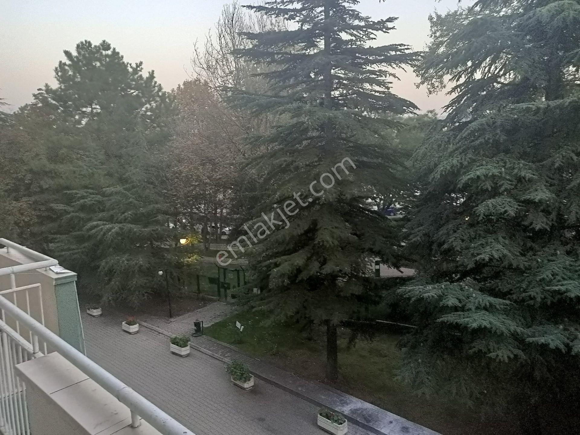 Bahçeli 7.cadde Metroya Yakın Eser Sitesinde Katta İçi Lüks Yapılı 2+1 Satılık Daire - Görsel 21