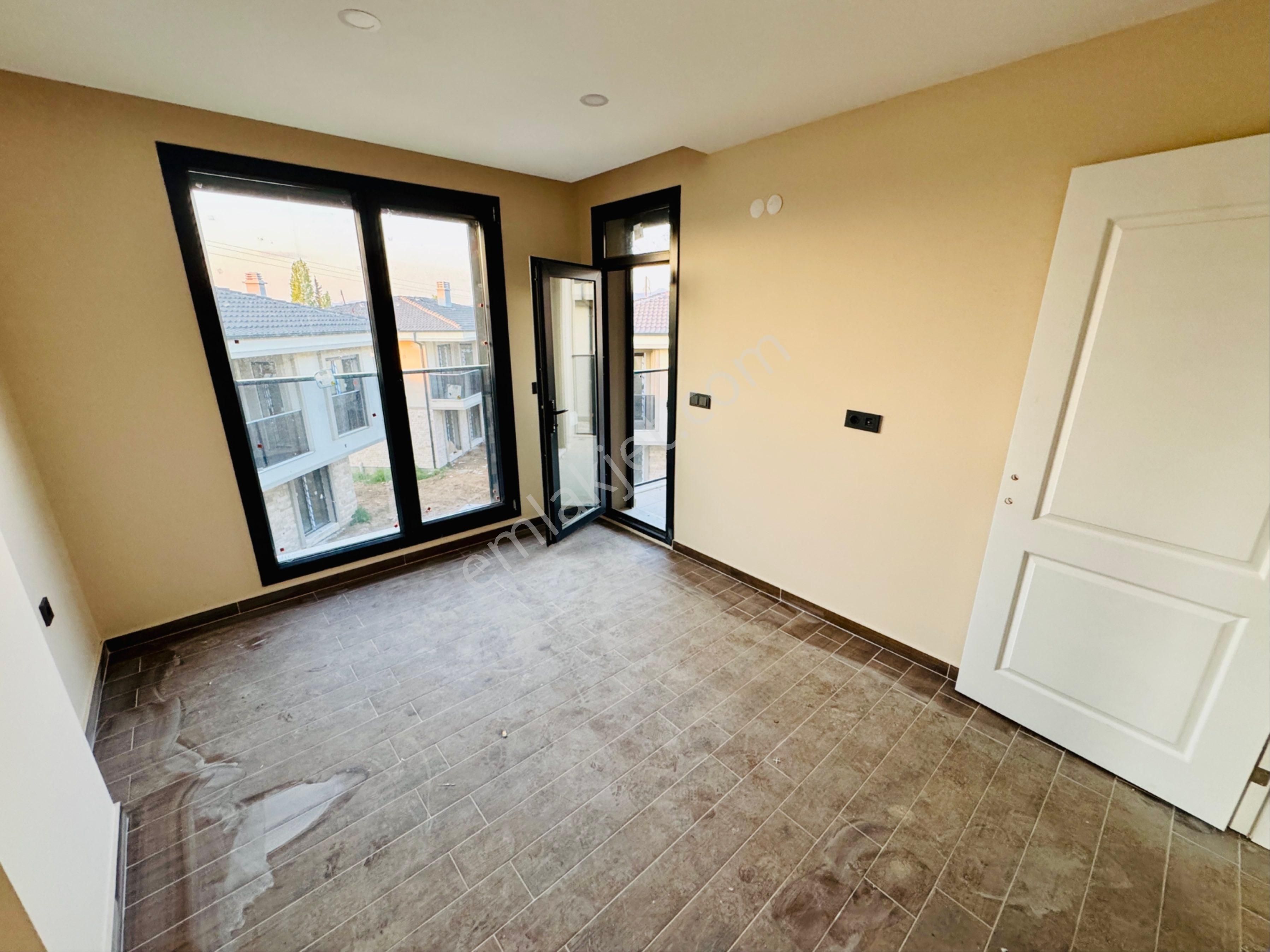 Kuşadası Güzelçamlı’da Ortak Havuzlu Otoparklı Satılık 3+1 Villa - Görsel 22