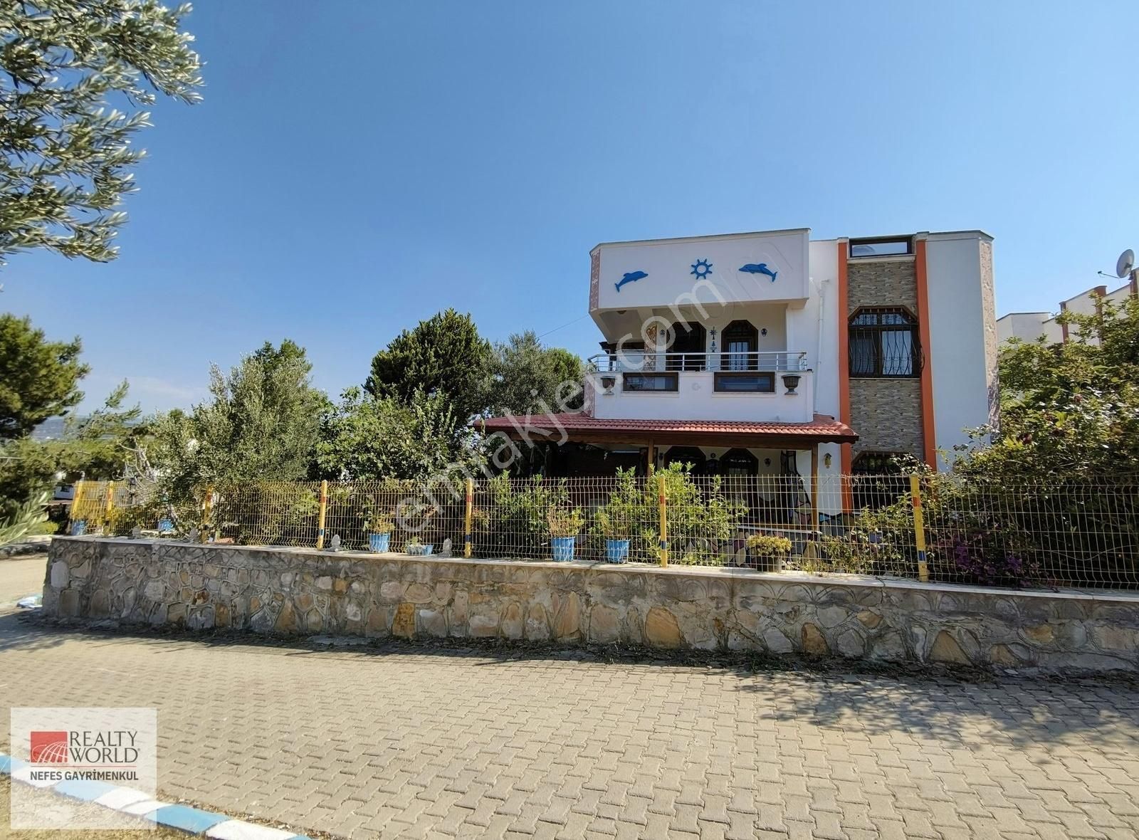 Rw Nefes'ten Pelitköy Sahilde Deniz Manzaralı Fırsat Villa