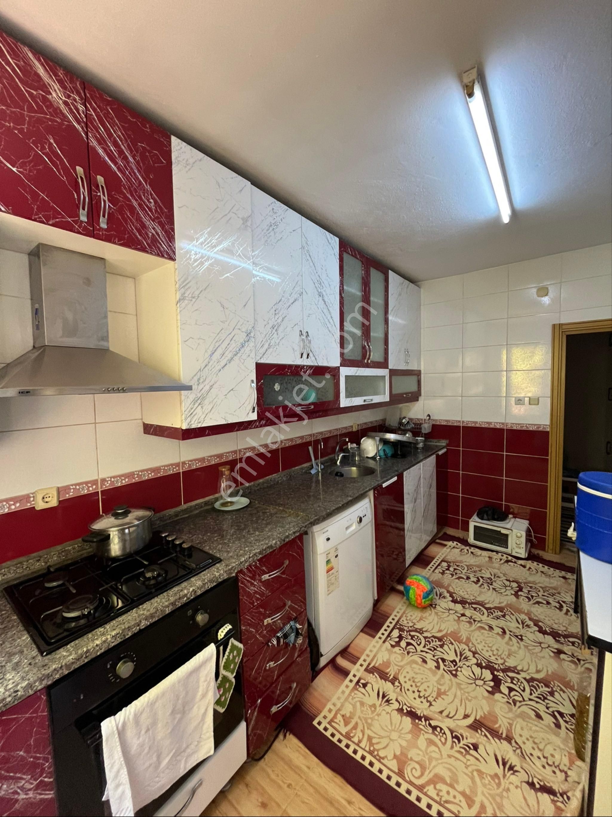 Yüreğir Yenidoğan Mah Kiralık 3+1 Geniş Oturumlu Be Bahçeli Daire Doğalgazılı