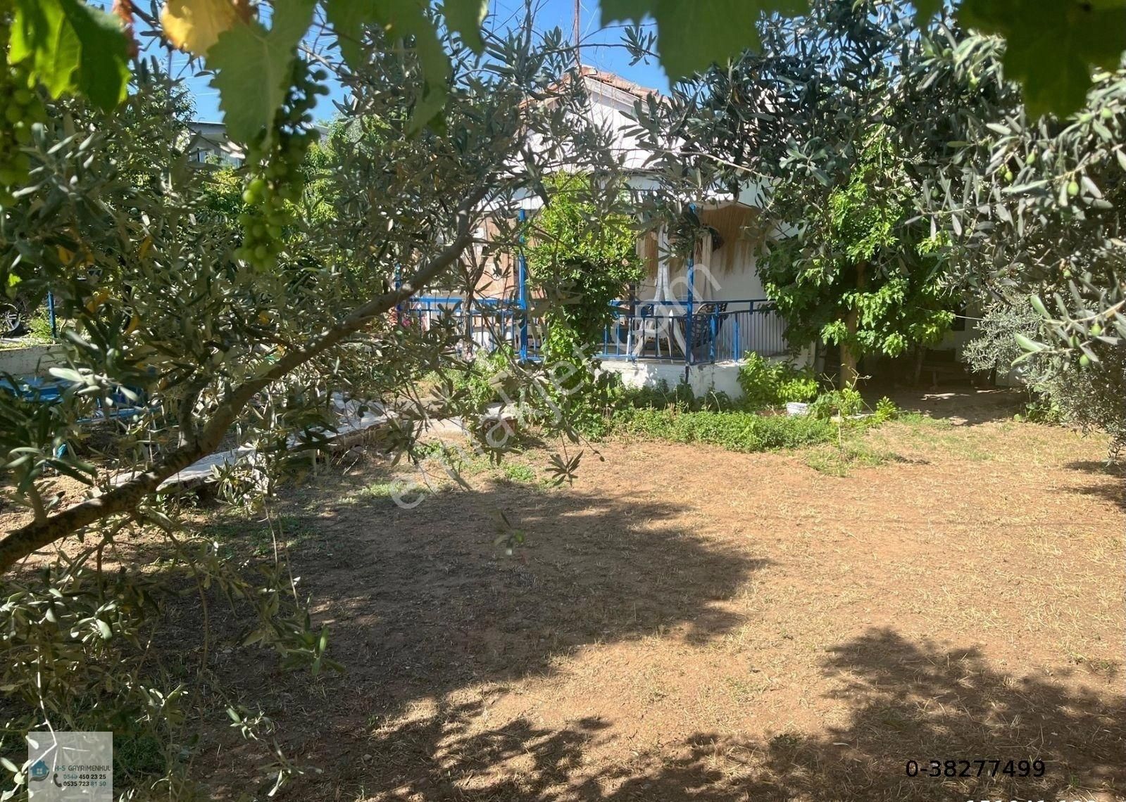 Yeşilköyde 300 M² İmarlı Arsa Üzerinde 2+1 Kayıt Belgeli Ev - Görsel 8