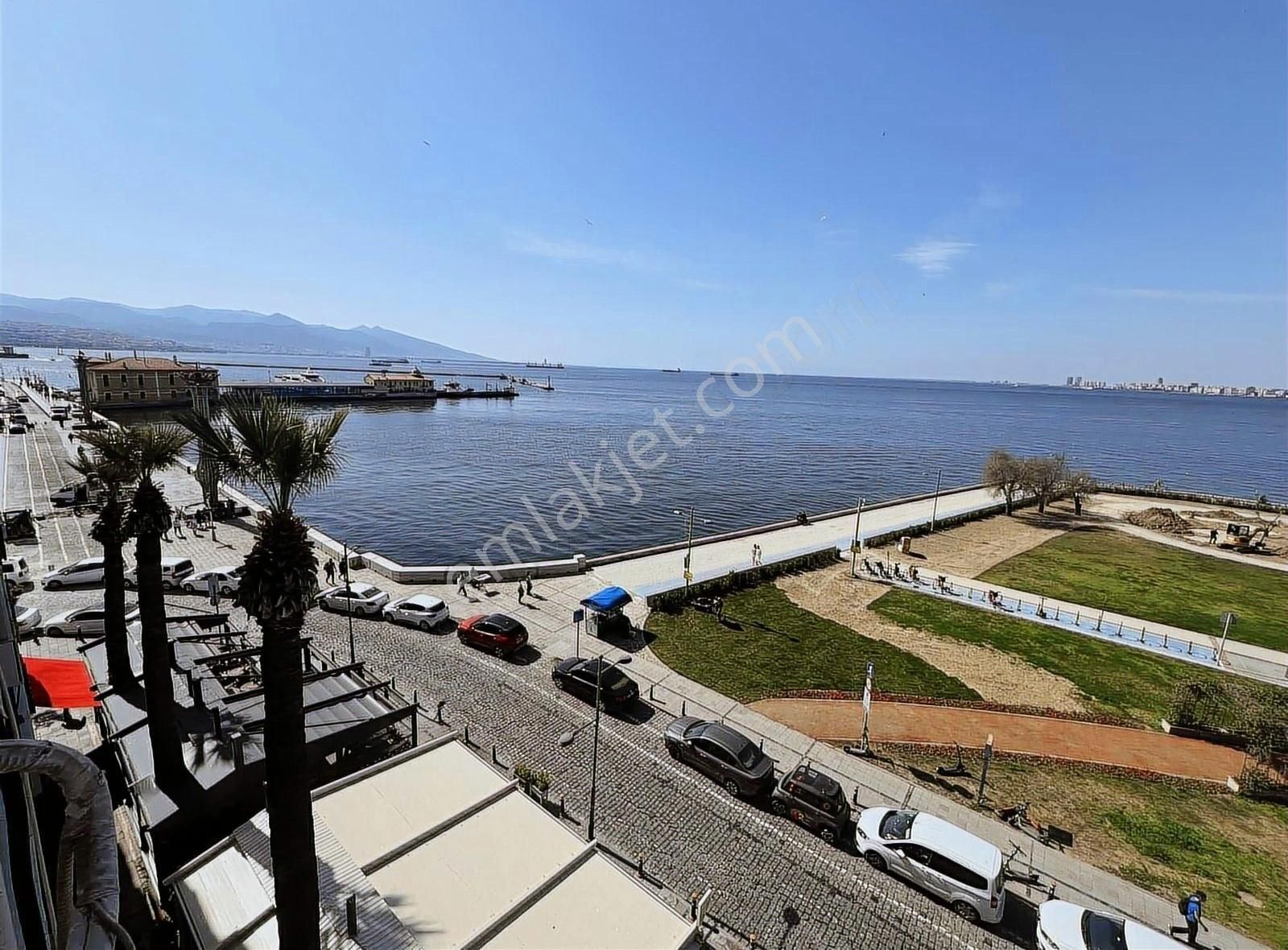 1.kordonda Deniz Manzaralı 4+1 Konut & Ofis Kullanıma Uygundur