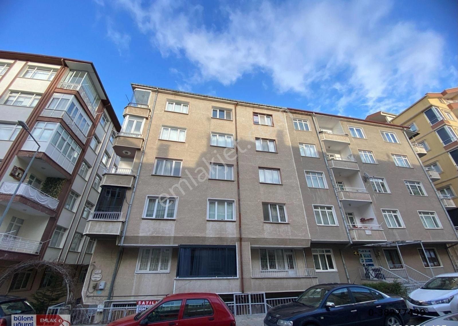 Bülent Uğural Emlaktan Çarşı Merkezinde Satılık 2+1