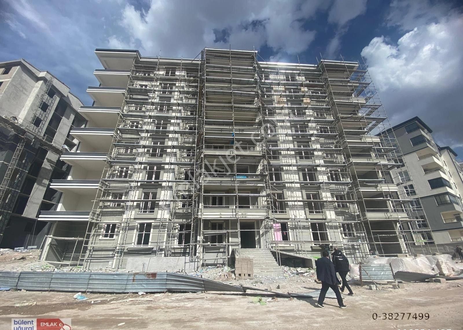 Cevherdudayev Mah 'de 135 M2 Yüksek Girişli Satılık 3+1