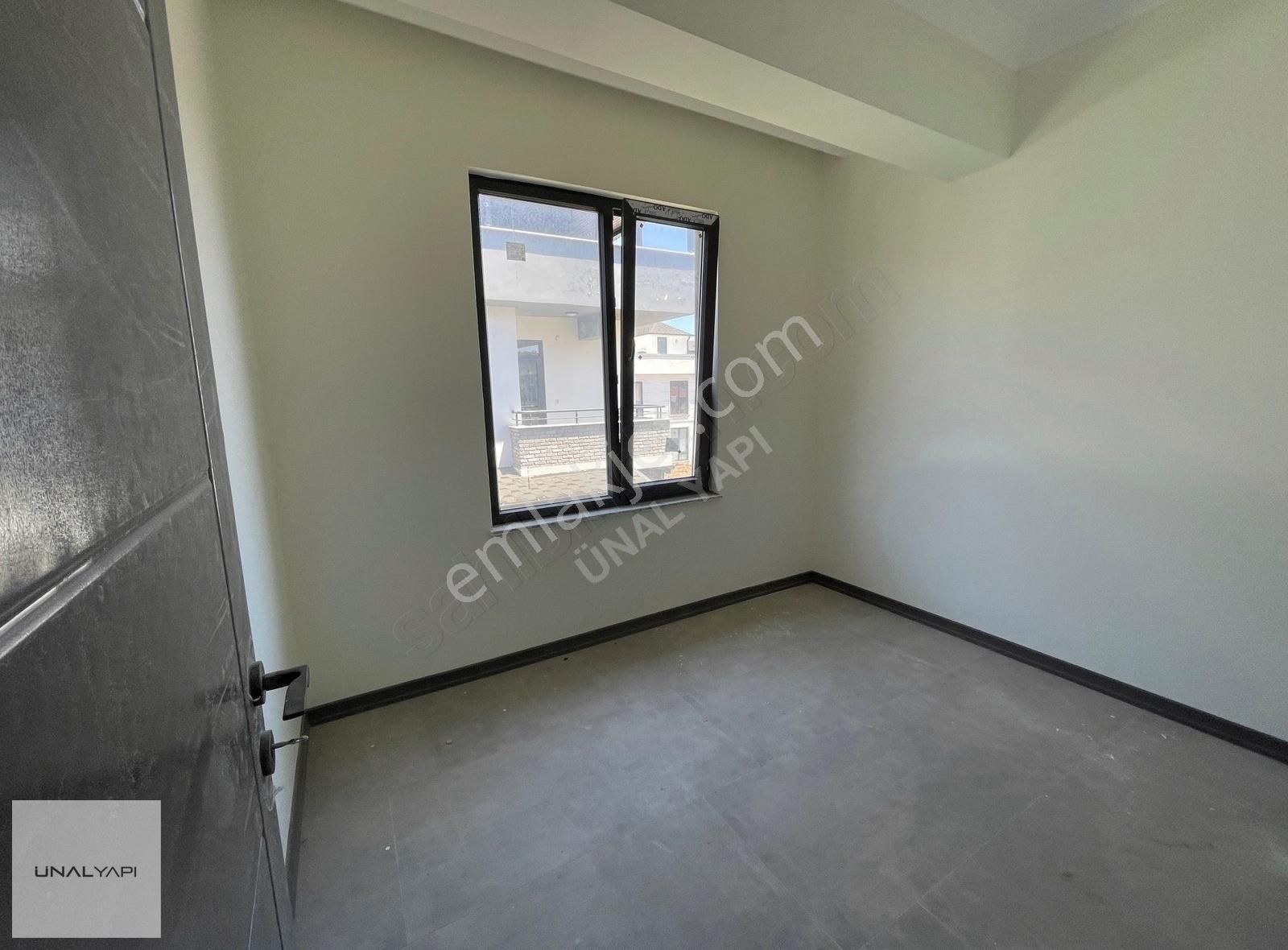Site Konforunda Havuzlu Müstakil Bahçeli 3+1 Dubleks Villa - Görsel 7