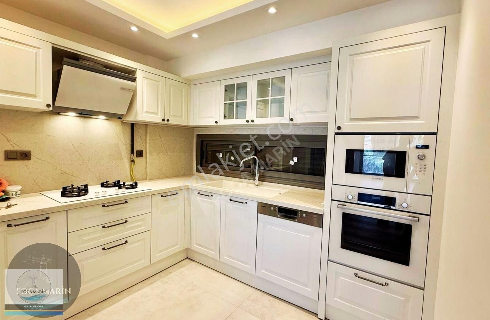 Yenifoça Burunucu'nda Denize 350m. Mesafede 3+2 Satılık Villa - Görsel 26