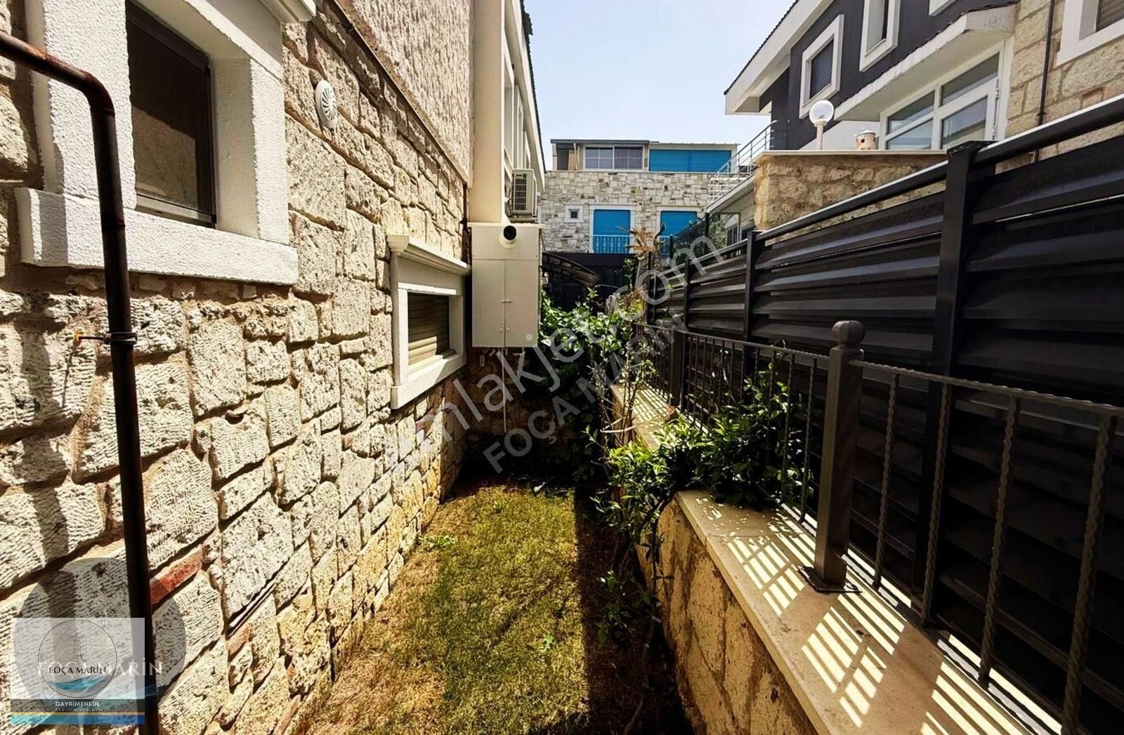 Yenifoça Burunucu'nda Denize 350m. Mesafede 3+2 Satılık Villa - Görsel 18