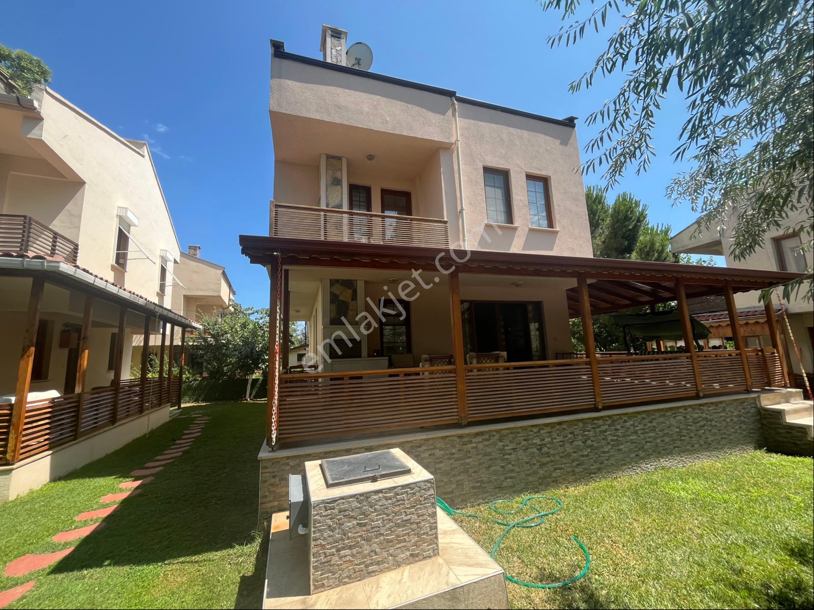 Ata Gayrimenkul,den Cihan3 Sitesinde Denize Yakın Müstakil Villa - Görsel 2