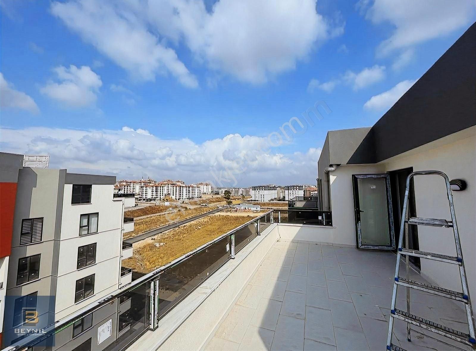 Beynil'den Balkanda Çelebiler Cumhuriyet Site Satılık 4+1 Daire