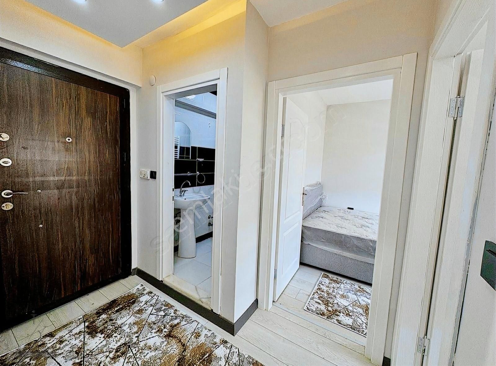 Lüks Tasarımlı Ayrı Mutfaklı Önü Açık Geniş Daire - Görsel 15