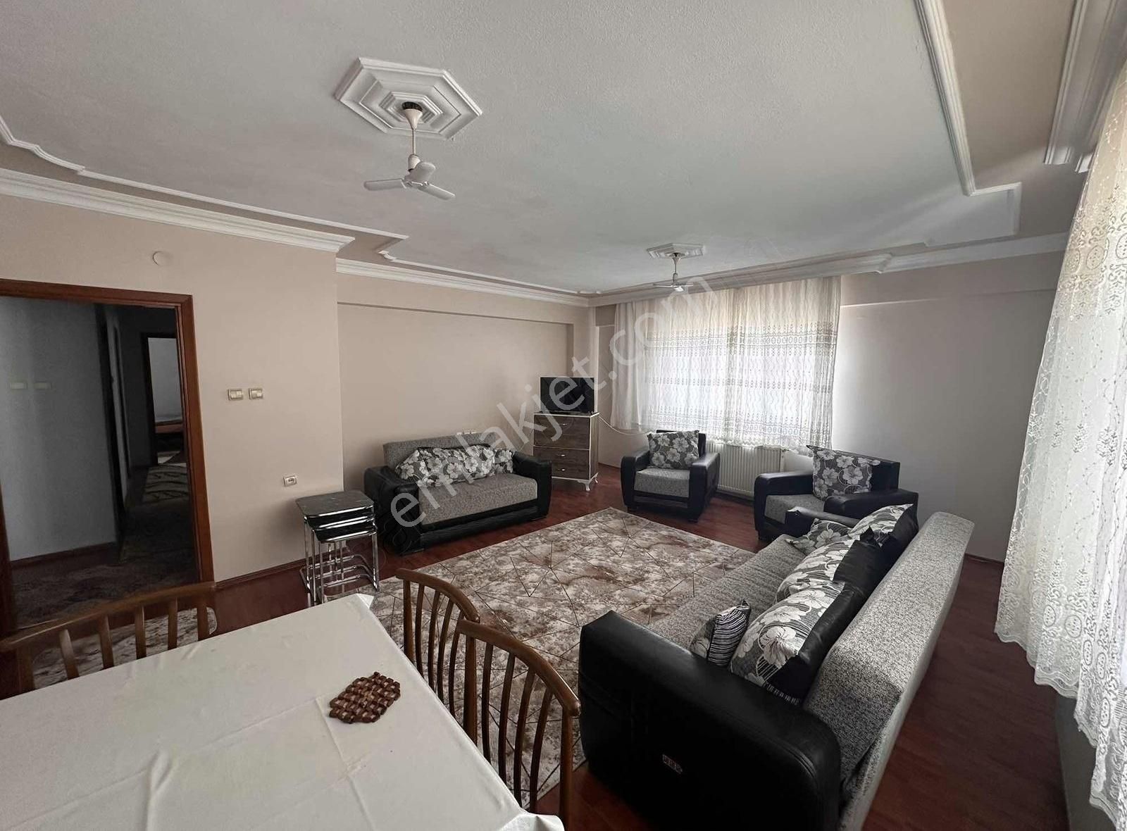 Bursa Sinandede Eşyalı Klimalı 3+1 Temiz Daire