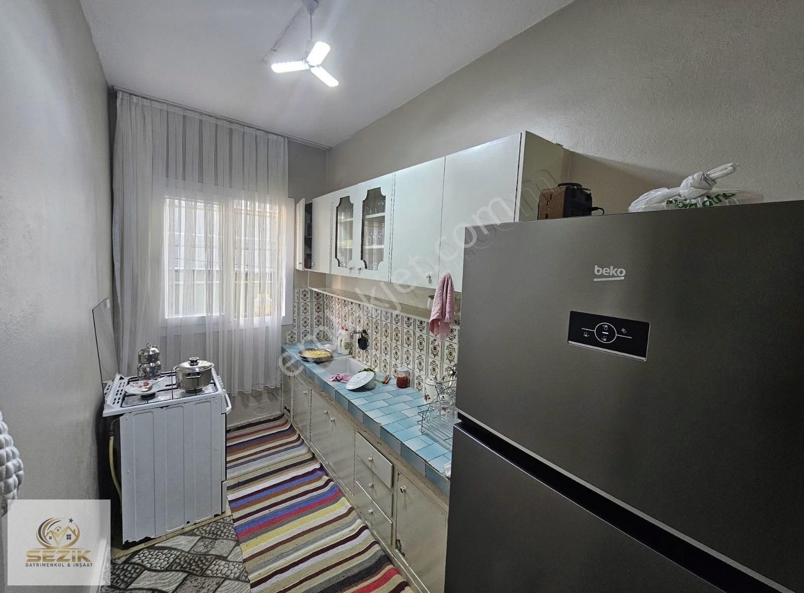 Gülpınar Mh Kapalı Salı Semt Pazarına Yakın 150 Mt 3 Katlı Ev - Görsel 2