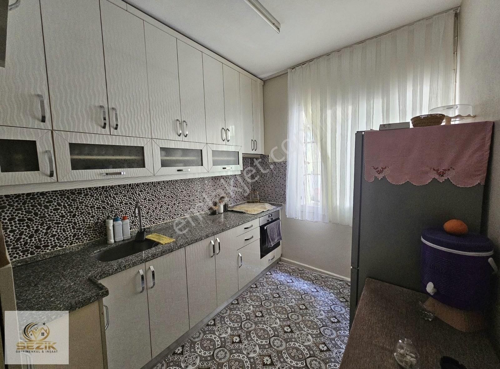 Gülpınar Mh Kapalı Salı Semt Pazarına Yakın 150 Mt 3 Katlı Ev - Görsel 9