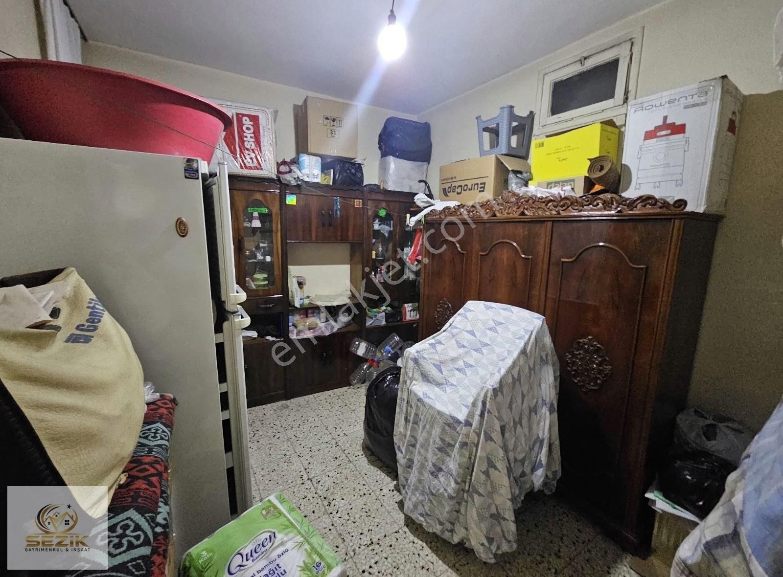 Gülpınar Mh Kapalı Salı Semt Pazarına Yakın 150 Mt 3 Katlı Ev - Görsel 8