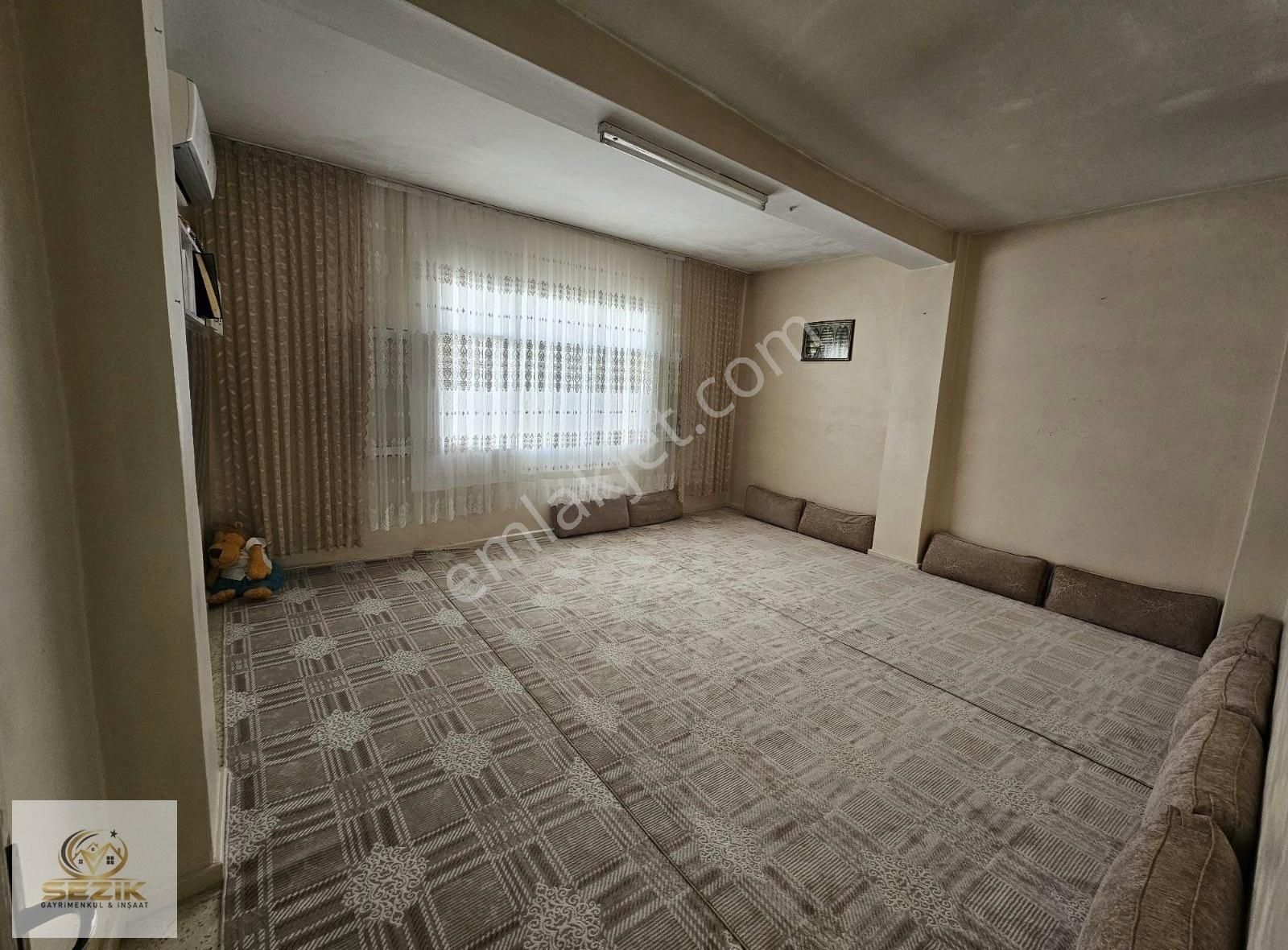 Gülpınar Mh Kapalı Salı Semt Pazarına Yakın 150 Mt 3 Katlı Ev - Görsel 15