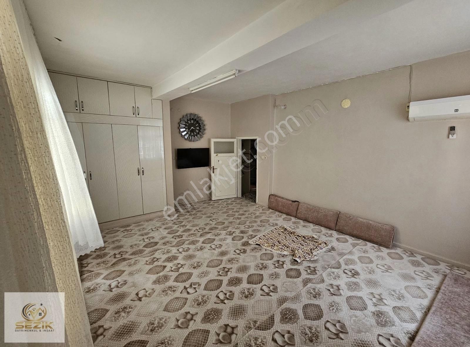 Gülpınar Mh Kapalı Salı Semt Pazarına Yakın 150 Mt 3 Katlı Ev - Görsel 23