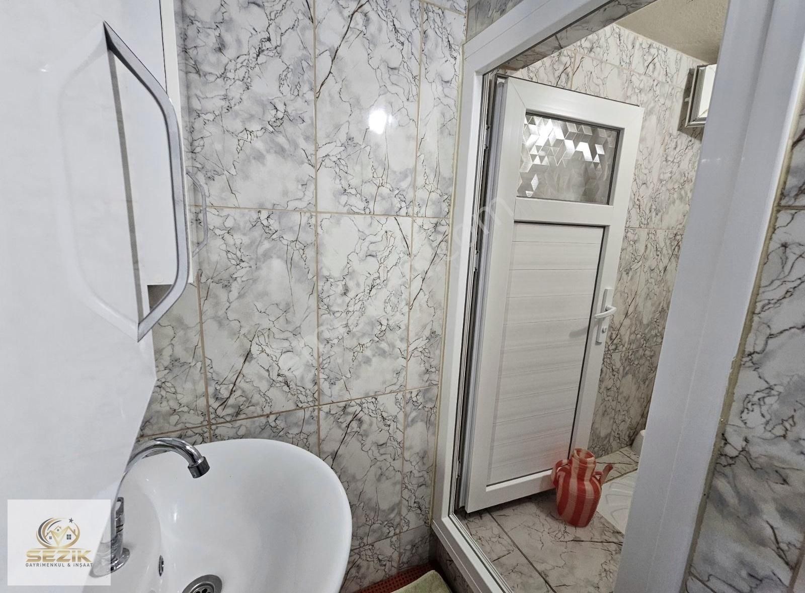 Gülpınar Mh Kapalı Salı Semt Pazarına Yakın 150 Mt 3 Katlı Ev - Görsel 17