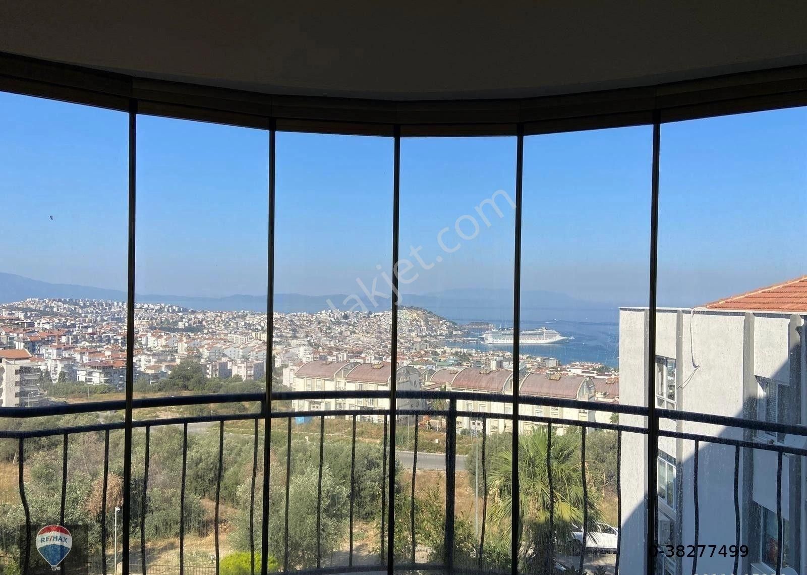 Ege Mahallesinde Deniz Manzaralı Ara Kat Kiralık Daire