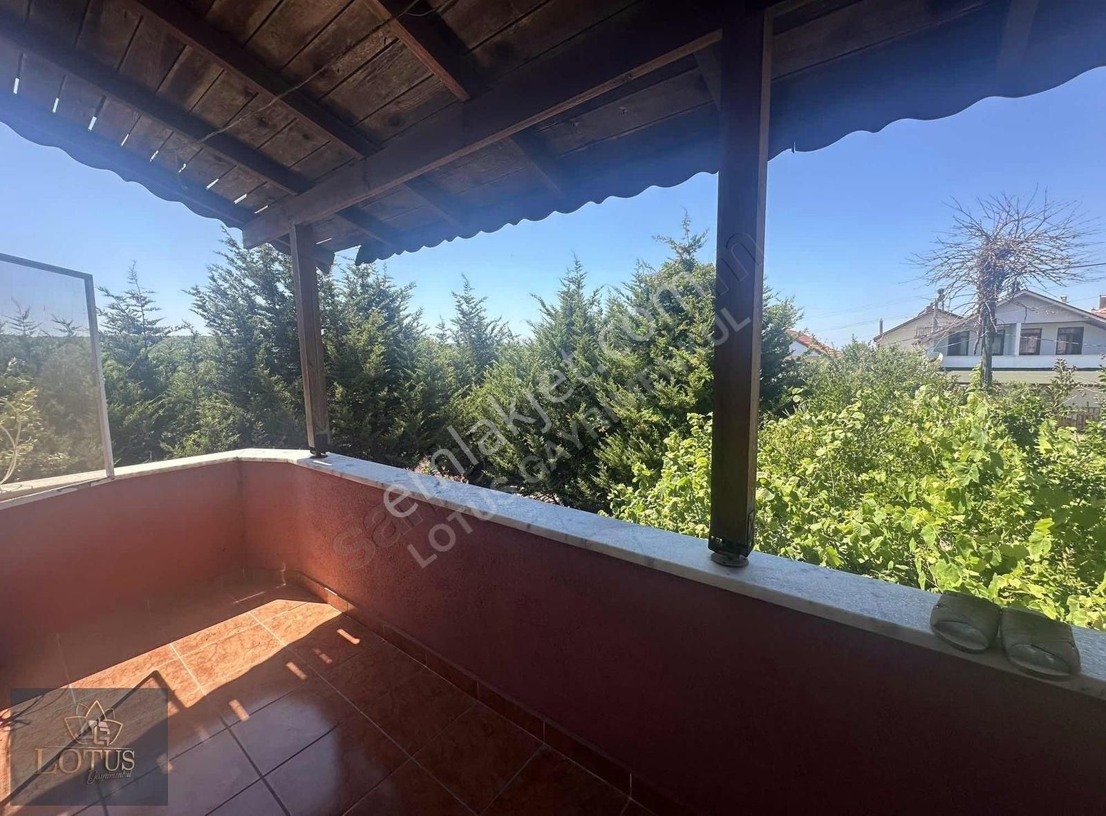 Kandıra Babalı Denize Yürüme 418m2 Arsa İçerisinde Müstakil Ev
