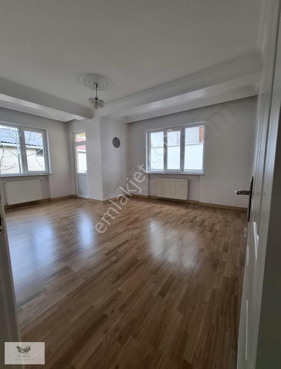 Bu Paraya 2 Daire Üstelik 15 Yaşında Kesinlikle Görülmeye Geğer