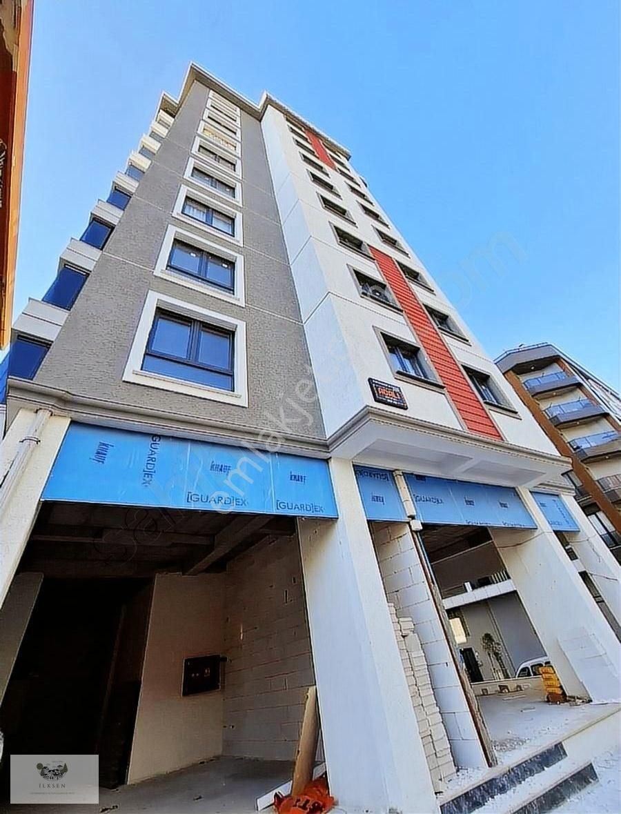 Bahçelievler Dev.hast.yakını Kapalı Otopatklı Asansörlü Sıfır