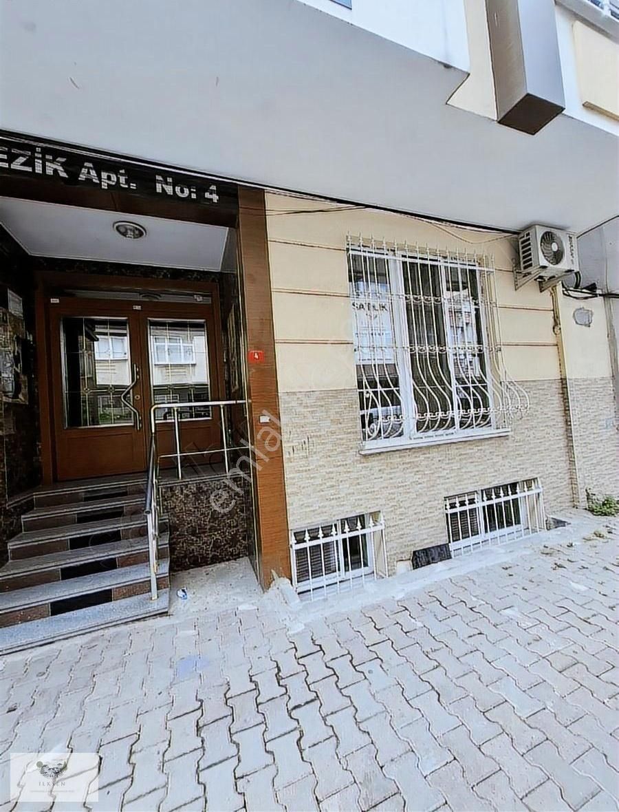 Mutlu Düğün Salonu Karşısında 15 Yıllık 4+1 Ters Dublex Muhteşem