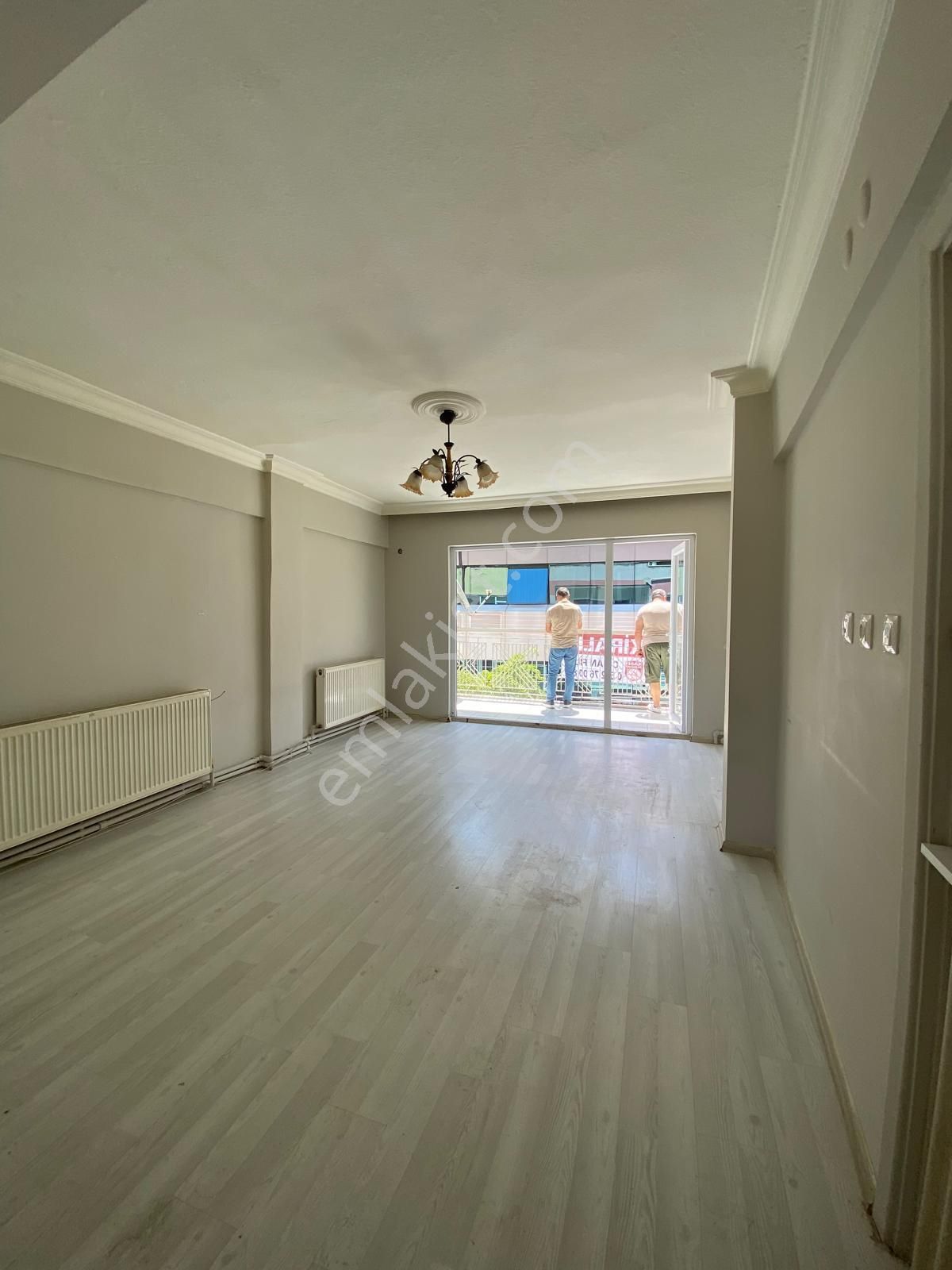 Kaan Emlaktan Çınarda 3+1 Arakat Home Ofis İşyeri Kiralık