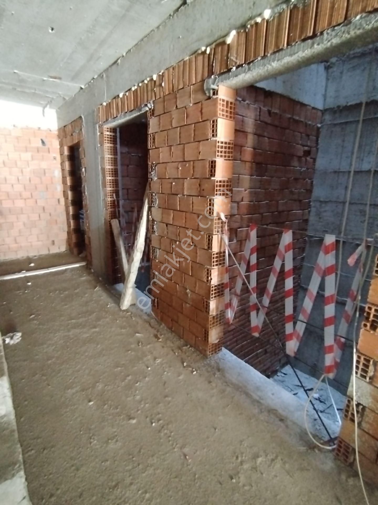 Lüks 1+1 Merkezi Konum Daire Yerden Isıtmalı 45 Metrekare Kaba İnşaat Halinde - Görsel 6