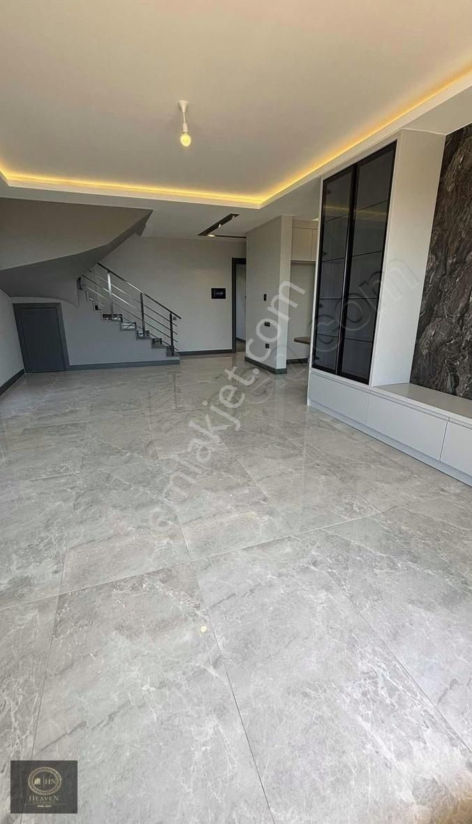 Tam Müstakil Özel Havuzlu Deniz Manzaralı 4+1 Villa