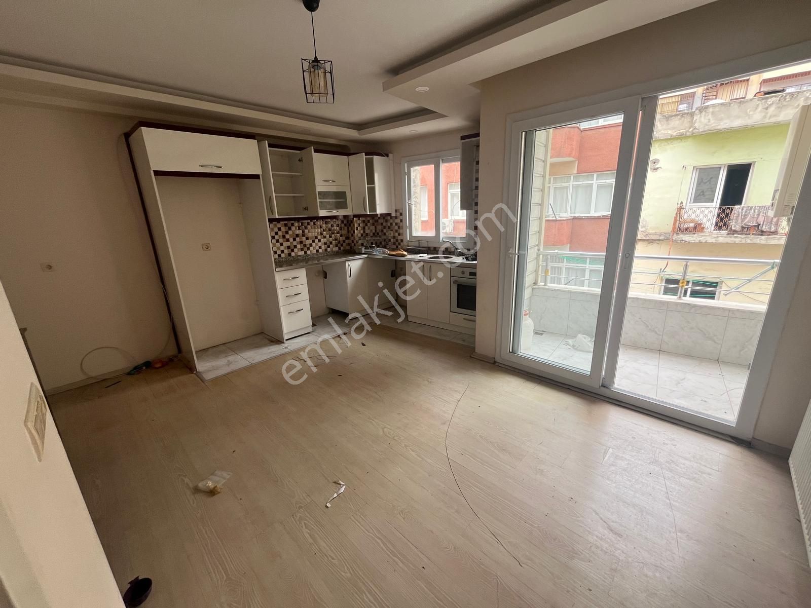 Prestij'den Yeni Mah'de 7 Yaşında Asansörlü Geniş 2+1 Daire