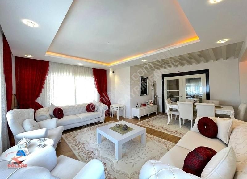 Kanarlar Konsept Ultra Lüks 4+1yüksek Kat Manzaralı Geniş Daire