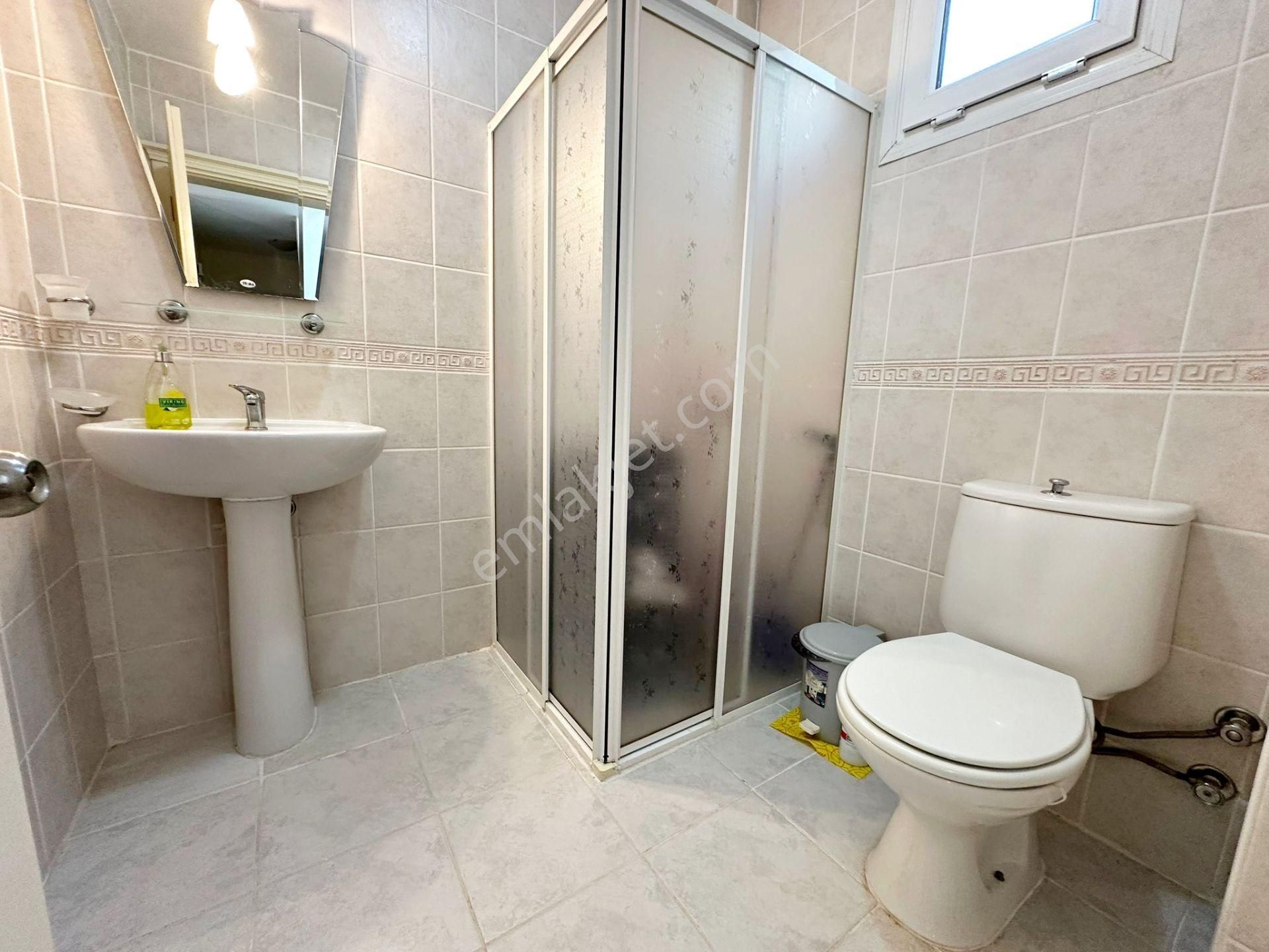 Ovacık'ta Müstakil Havuzlu Bahçeli Fırsat Villa - Görsel 15