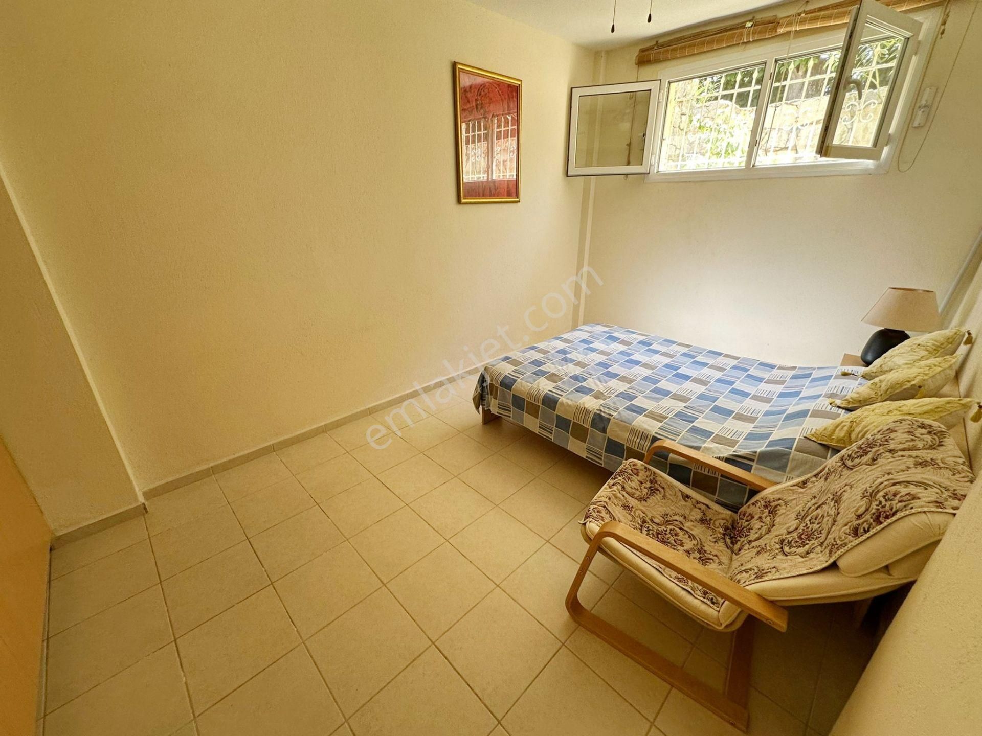 Ovacık'ta Müstakil Havuzlu Bahçeli Fırsat Villa - Görsel 8