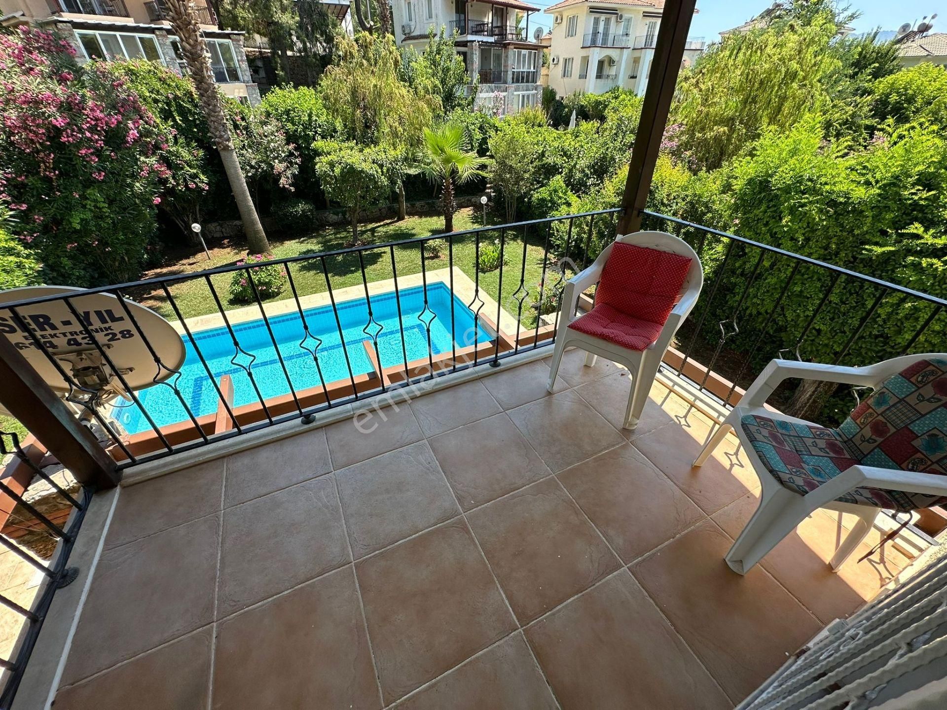 Ovacık'ta Müstakil Havuzlu Bahçeli Fırsat Villa - Görsel 20