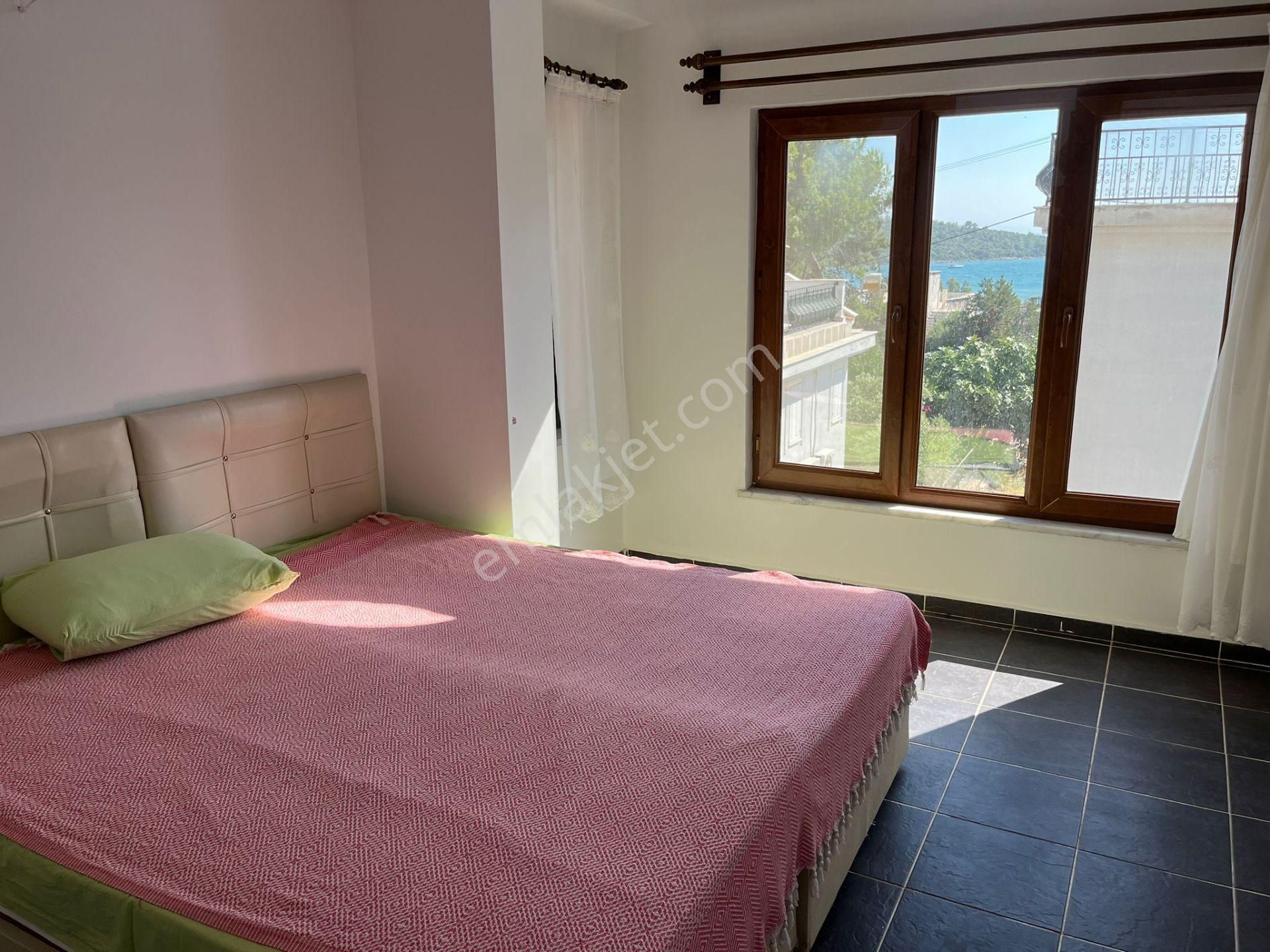 Kıyıkışlacık’ta Site İçerisinde Geniş Bahçeli 3+1 Müstakil Villa - Görsel 21
