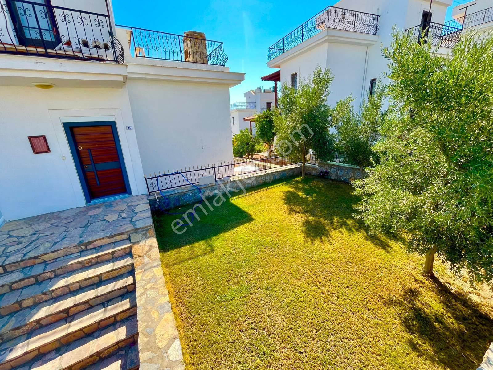 Kıyıkışlacık’ta Site İçerisinde Geniş Bahçeli 3+1 Müstakil Villa - Görsel 31